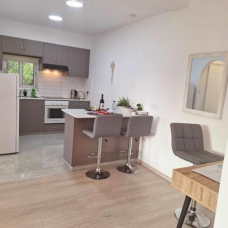 Charming Holiday Retreat Kato Paphos Apt 400M To The Beach Eksteriør bilde