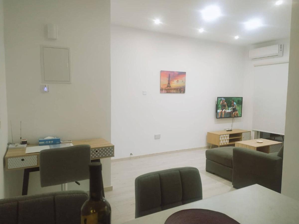 Charming Holiday Retreat Kato Paphos Apt 400M To The Beach Eksteriør bilde