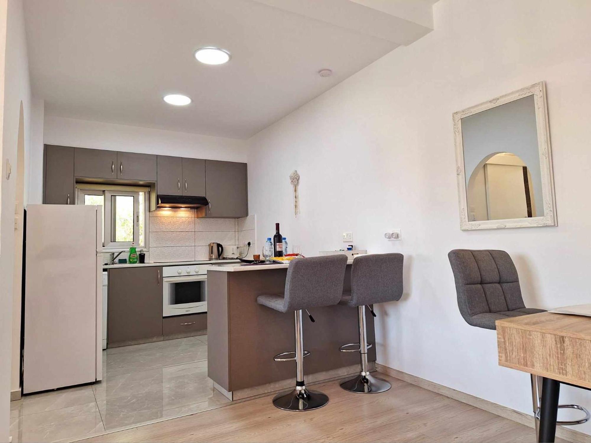 Charming Holiday Retreat Kato Paphos Apt 400M To The Beach Eksteriør bilde