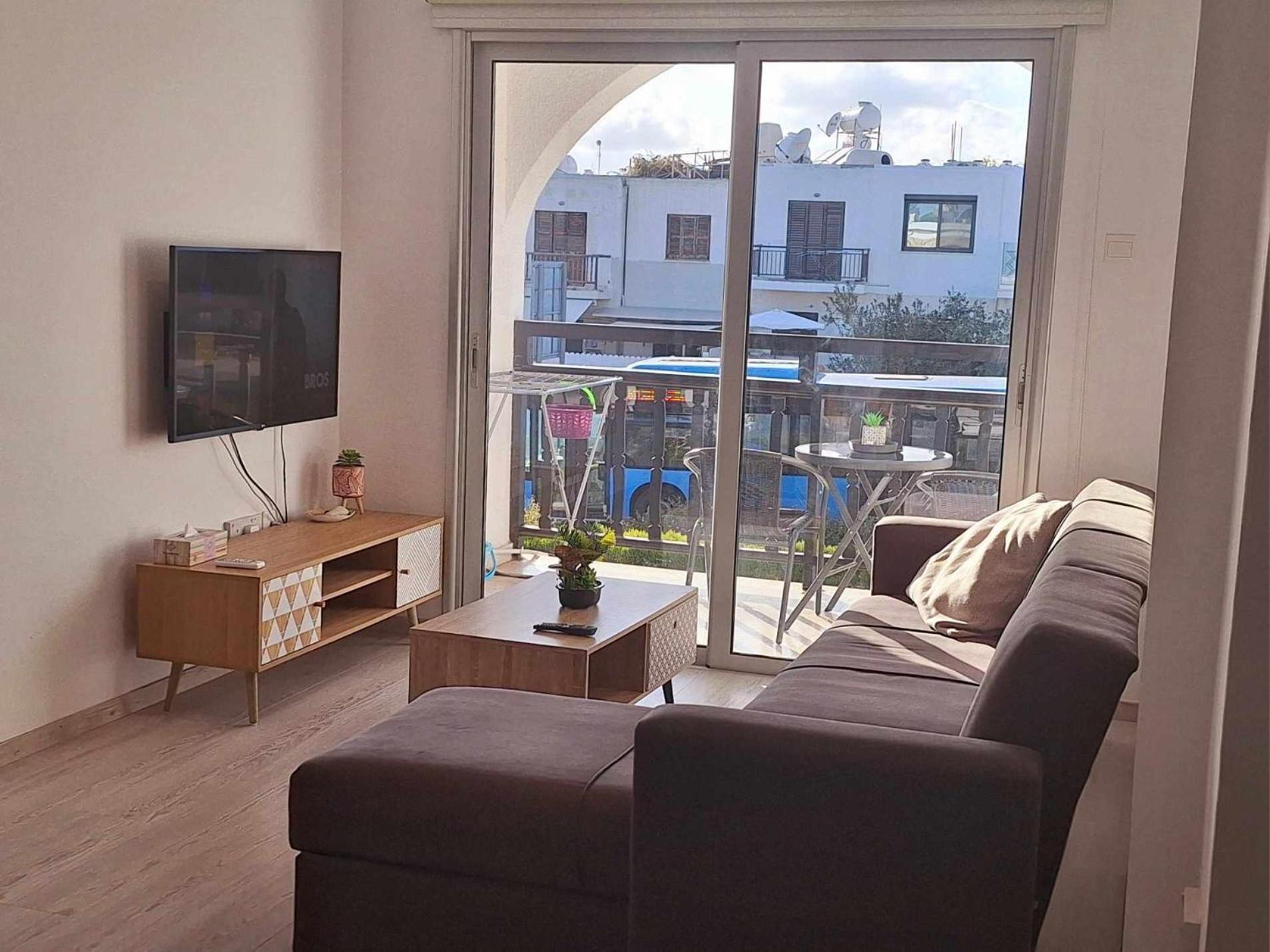 Charming Holiday Retreat Kato Paphos Apt 400M To The Beach Eksteriør bilde