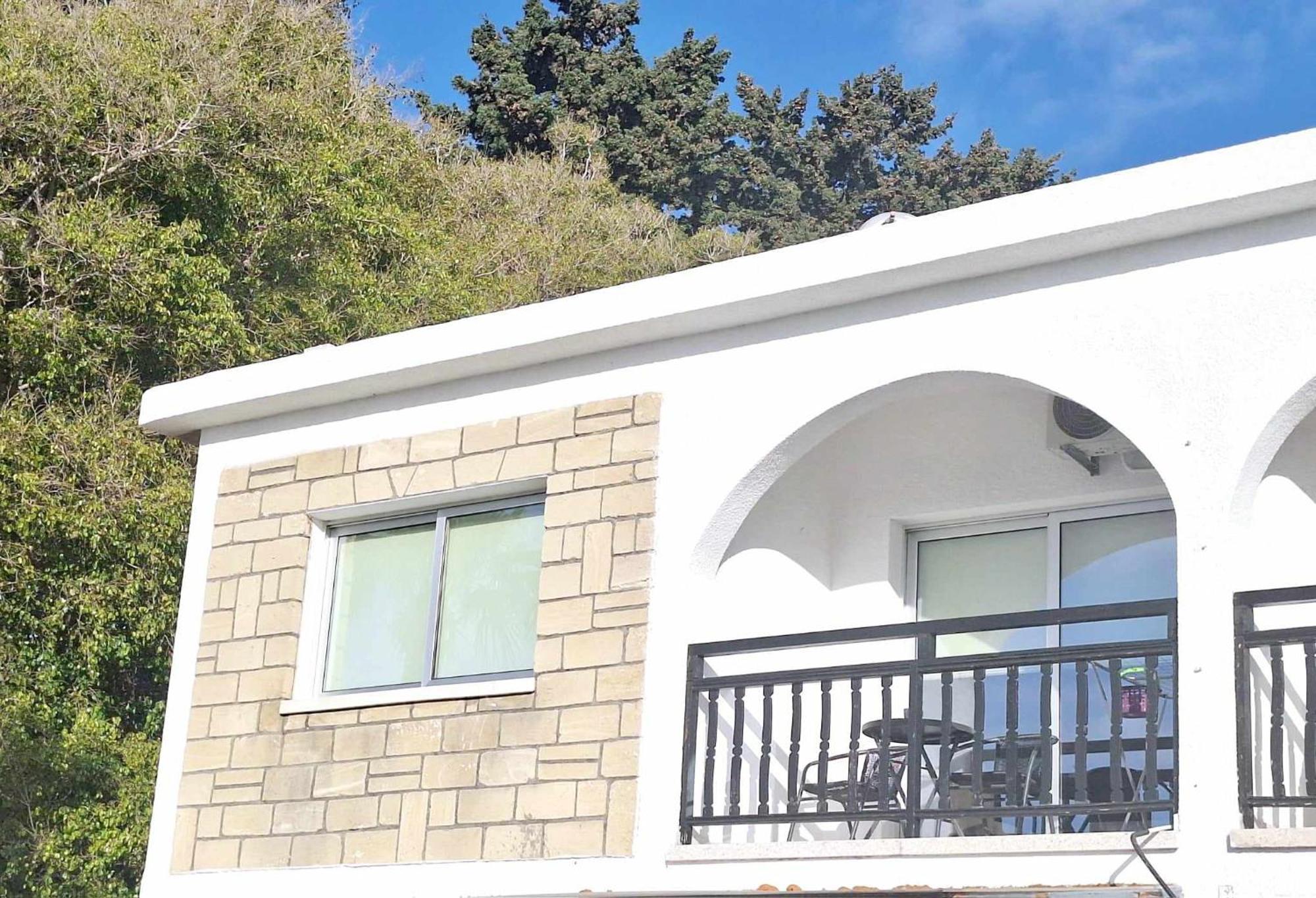 Charming Holiday Retreat Kato Paphos Apt 400M To The Beach Eksteriør bilde